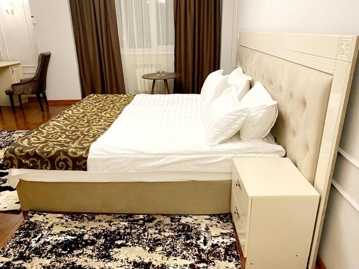 Gold Boutique Hotel Almaty Luaran gambar